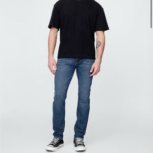 Men’s Straight Leg Slim Fit Jeans